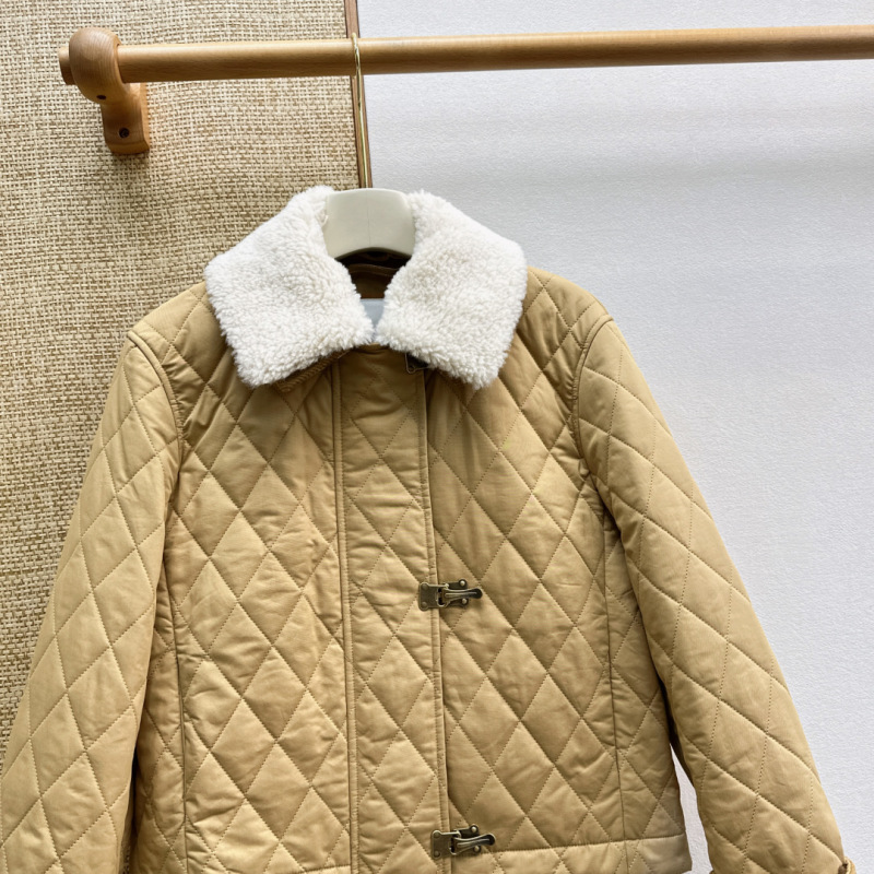 Пуховик Burberry