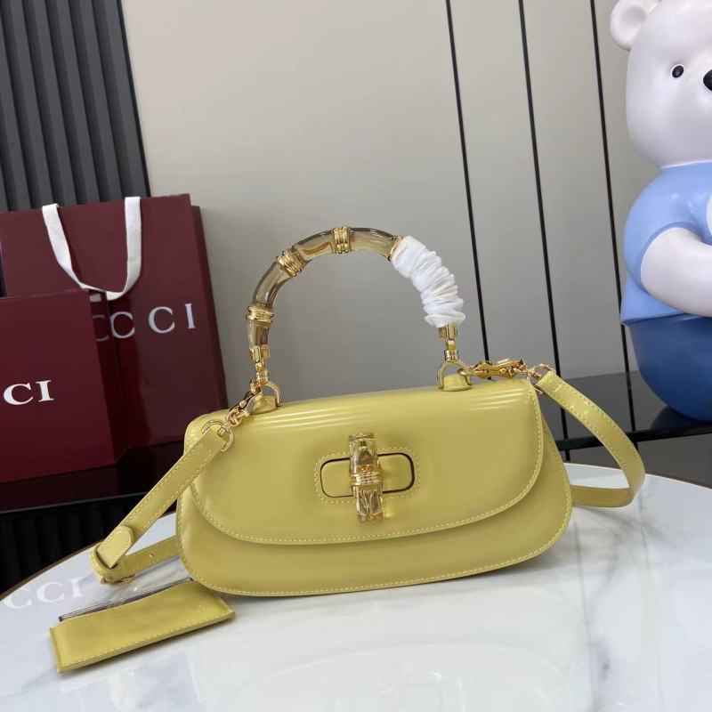 Сумка Gucci с бамбуковой ручкой