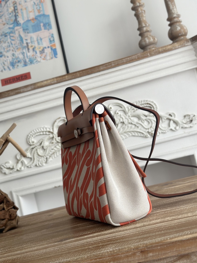 Сумка из ткани с кожаным декором и металлическим замком Hermès