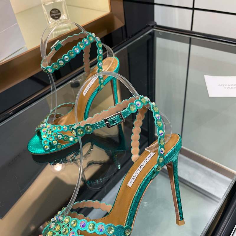 Женские босоножки Aquazzura на высоком каблуке со стразами