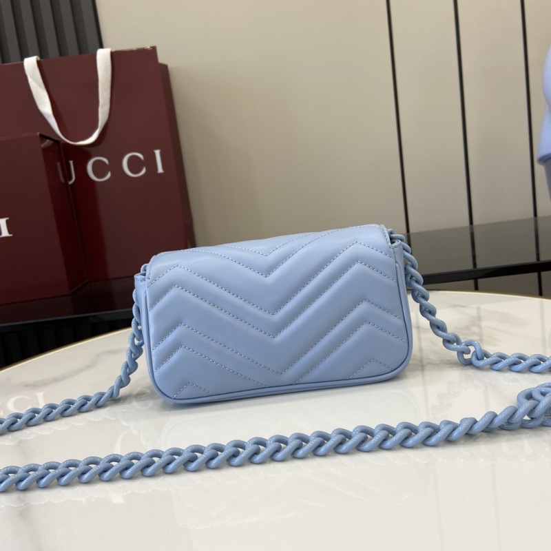 Сумка Gucci с цепочкой и логотипом GG