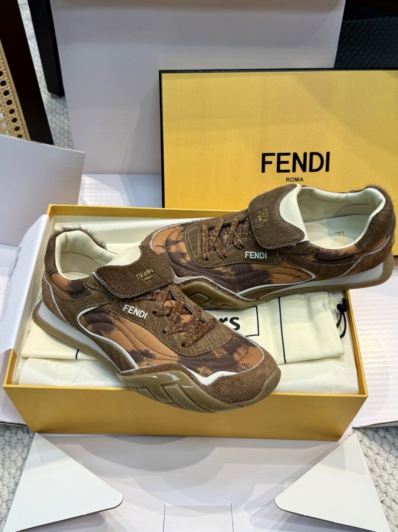 Женские кроссовки Fendi Wave
