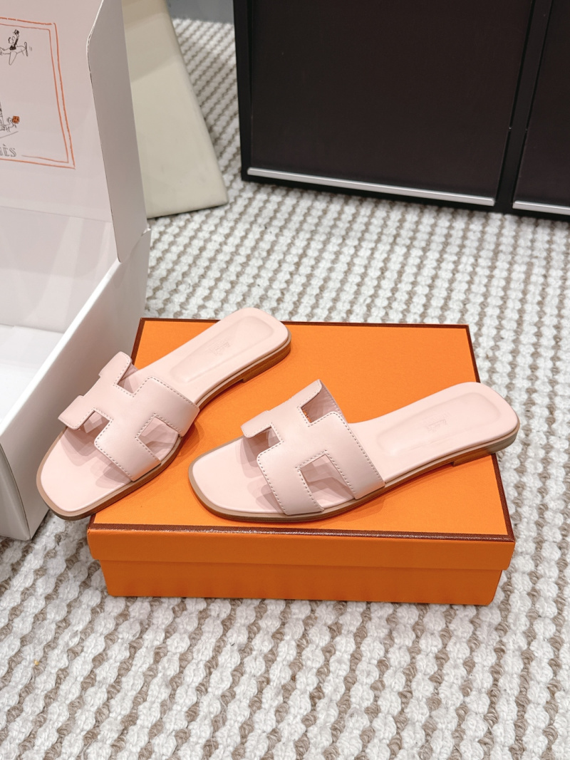 Женские кожаные шлёпанцы с застежкой H Hermès