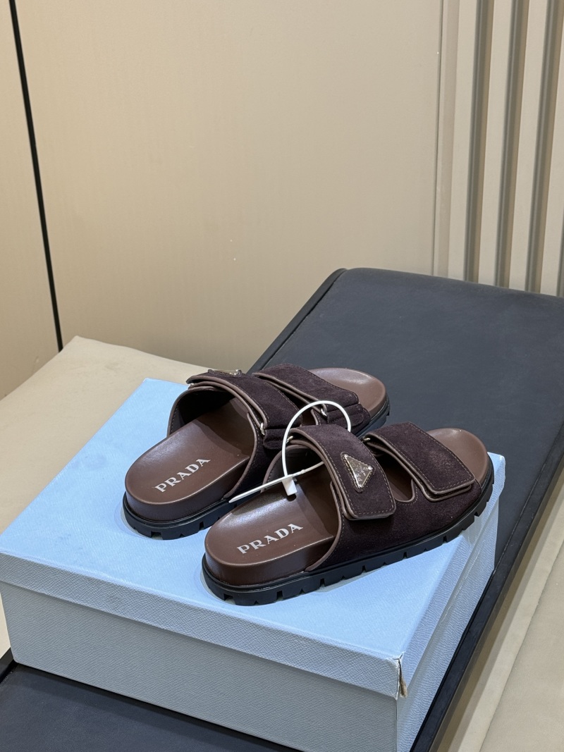 Женские кожаные сандалии Prada на платформе
