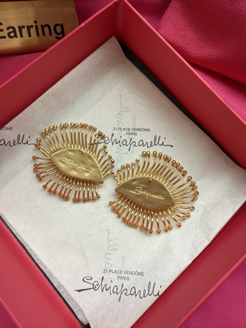 Серьги в форме глаз Schiaparelli