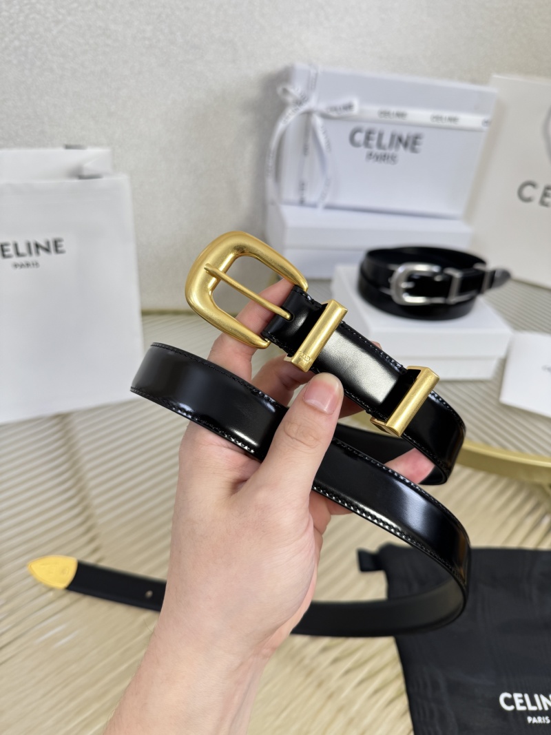 Женский кожаный ремень с золотой пряжкой Celine
