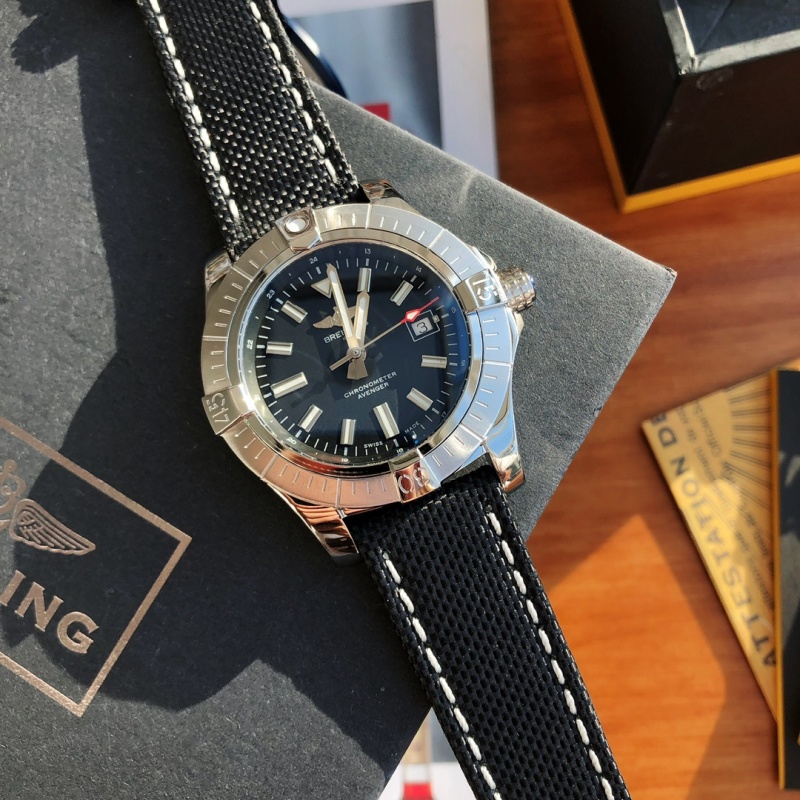 Часы Breitling