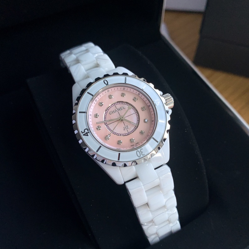 Часы Chanel