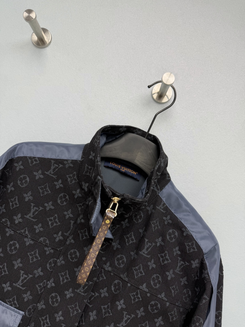 Кожаная куртка Louis Vuitton с монограммой