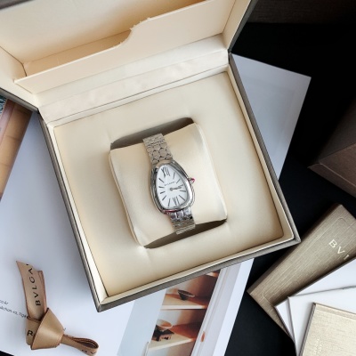 Часы Bvlgari