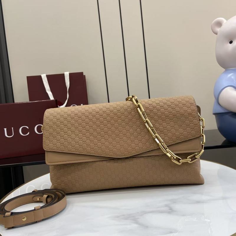 Сумка-клатч Gucci бежевая с цепью