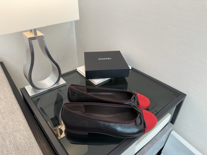 Женские балетки Chanel двухцветные