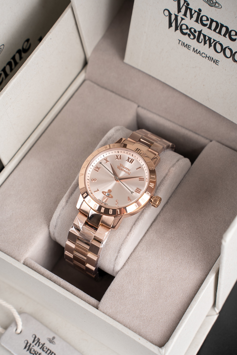 Часы Vivienne Westwood