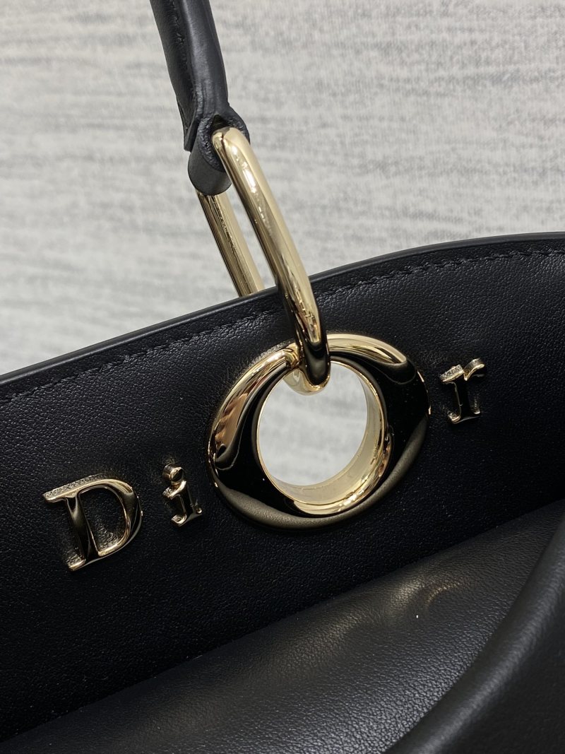 Черная сумка Dior с бантом