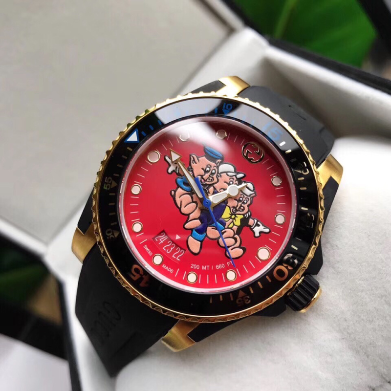 Часы Gucci