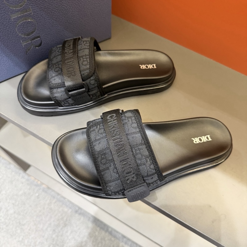 Шлёпанцы Dior