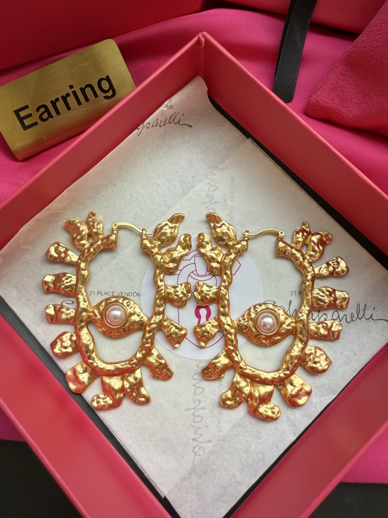 Золотистые серьги с жемчугом Schiaparelli