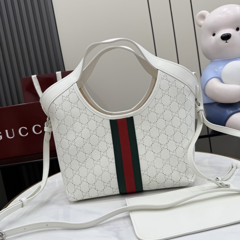 Сумка Gucci с монограммой и ремешком