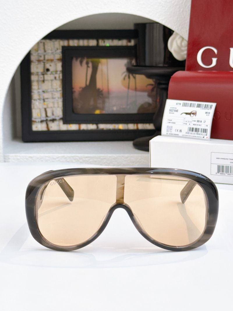 Солнцезащитные очки Gucci GG2164S