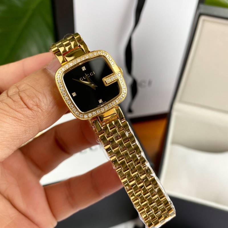 Часы Gucci