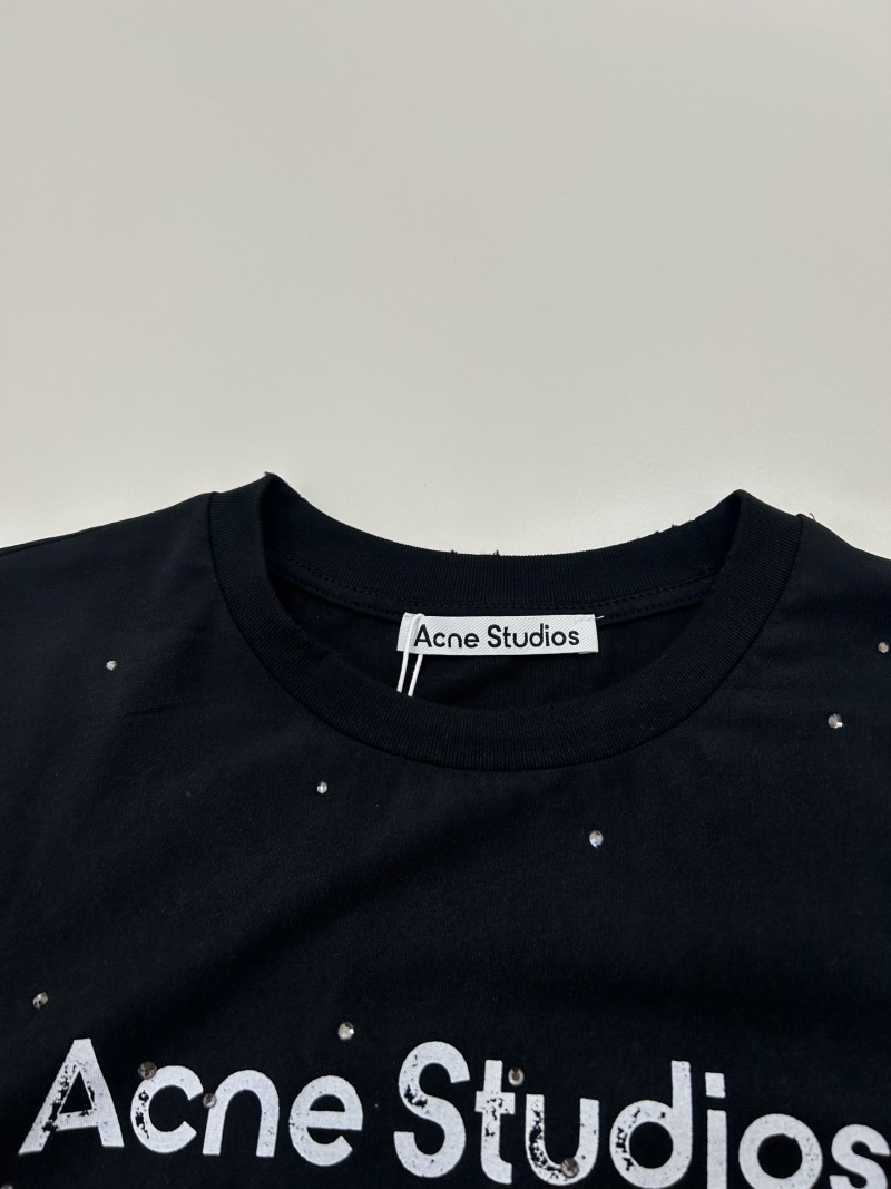 Футболка Acne Studios со стразами и принтом
