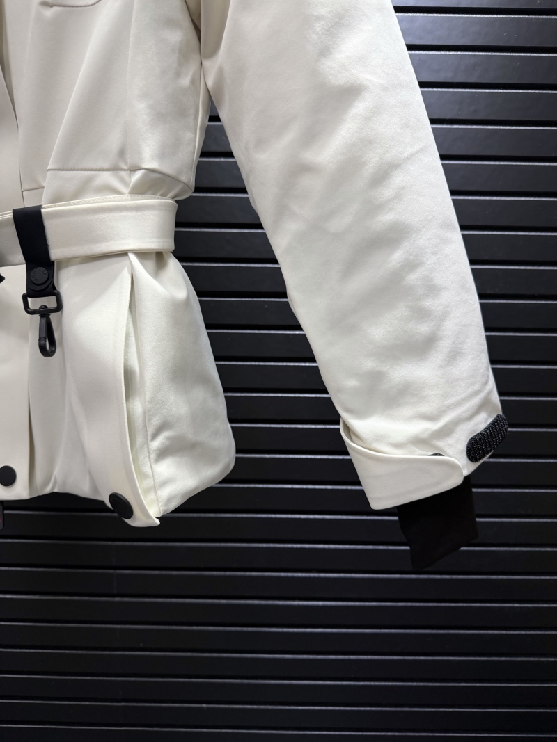 Пуховик Moncler