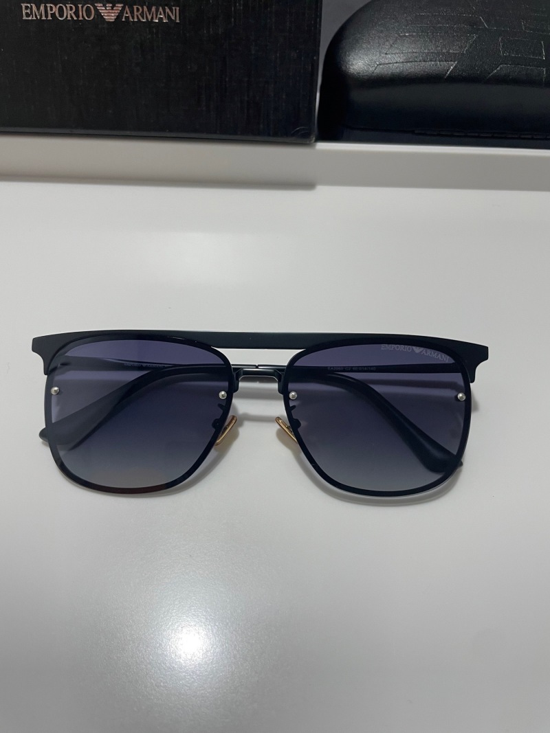 Солнцезащитные очки мужские Emporio Armani