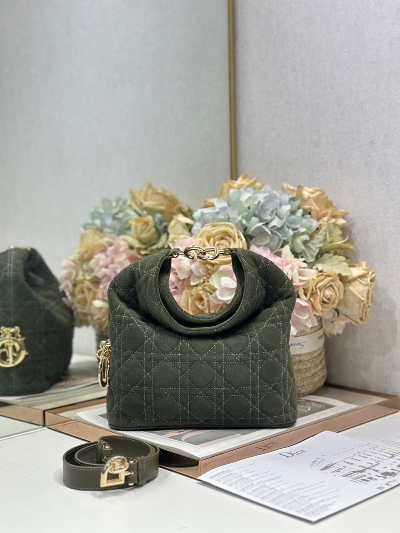 Сумка Dior темно-зеленая с ромбовидной строчкой