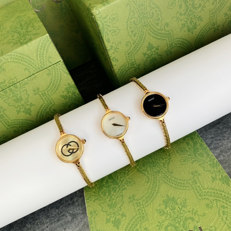 Часы Gucci