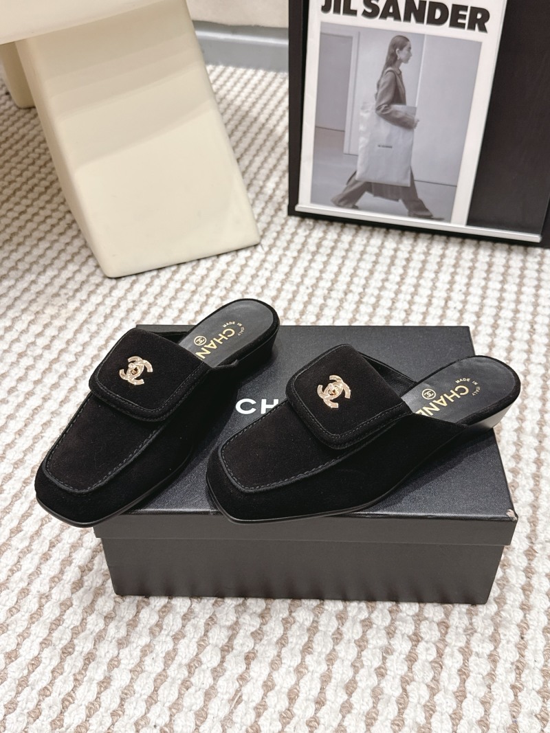 Мюли женские черные с декором Chanel