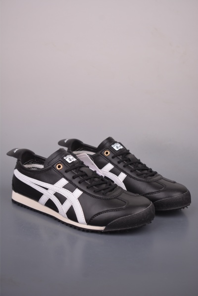 Кроссовки Asics