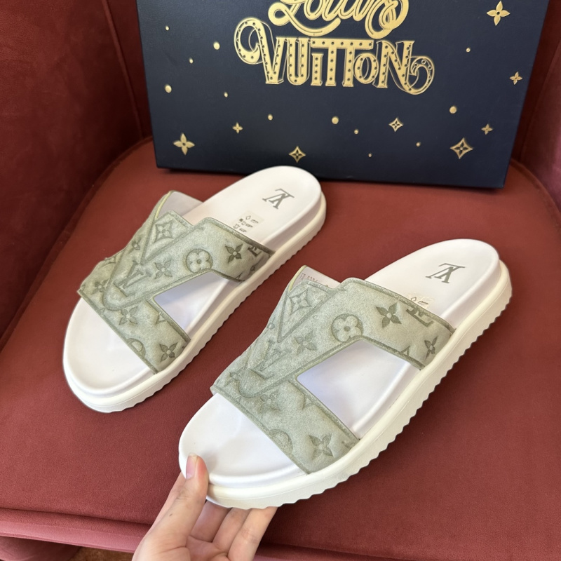 Шлёпанцы Louis Vuitton
