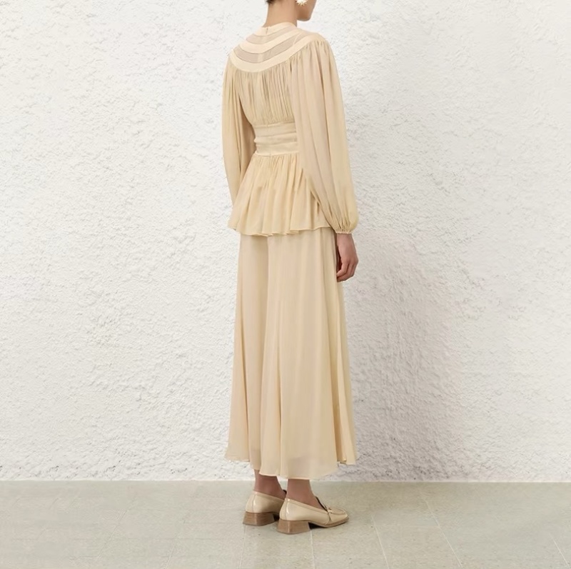 Костюм Zimmermann с кремовым крепом