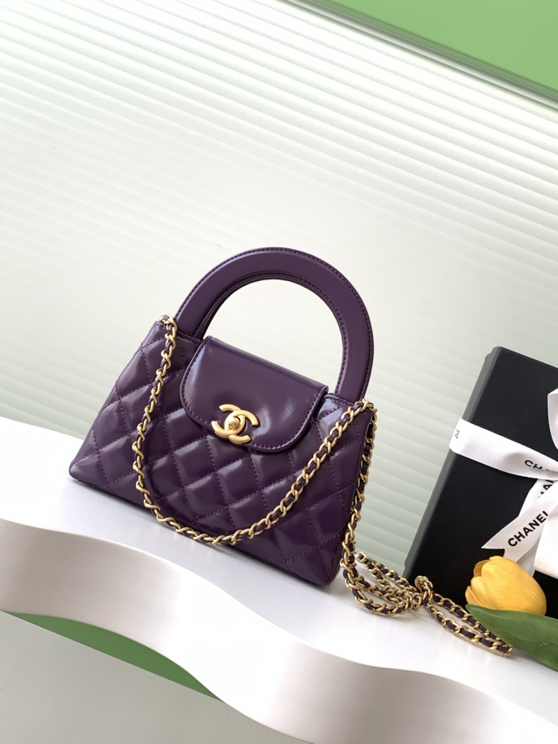 Фиолетовая сумка с ручкой и цепочкой Chanel