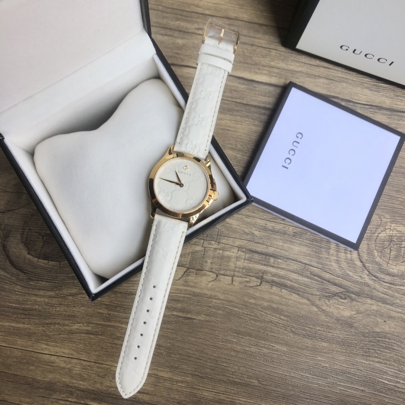 Часы Gucci