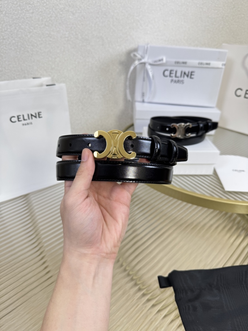 Кожаный ремень с золотистой пряжкой Celine