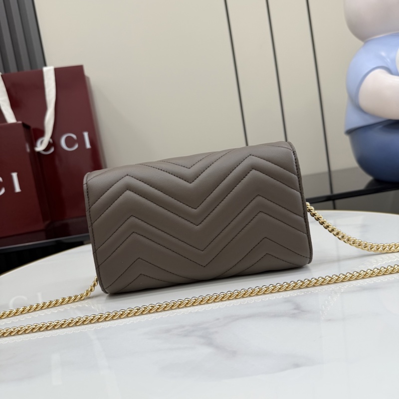 Сумка-клатч Gucci GG Marmont