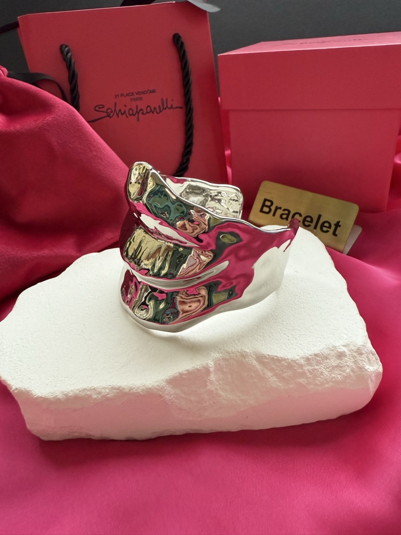 Браслет Schiaparelli