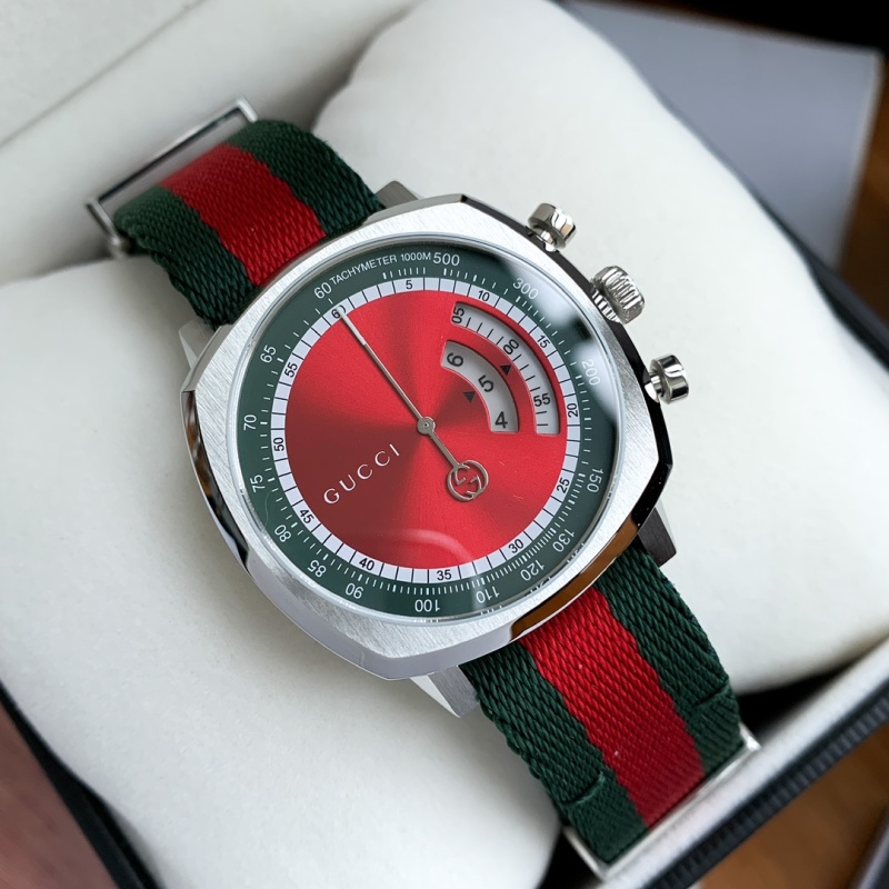 Часы Gucci