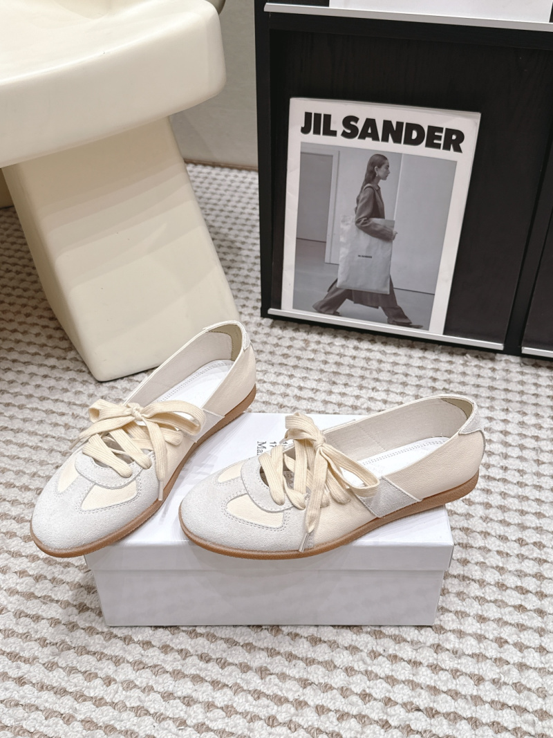 Женские балетки из кожи и замши, башмачки Maison Margiela