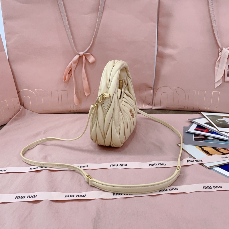 Мини-сумка Miu Miu MiuWander