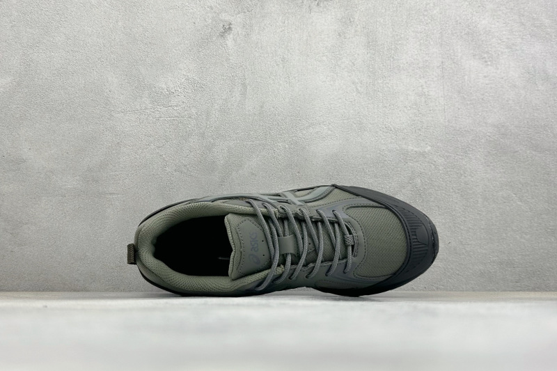 Кроссовки Asics