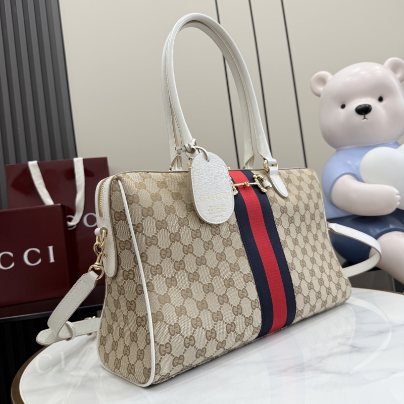 Сумка Gucci с монограммой и ремешком