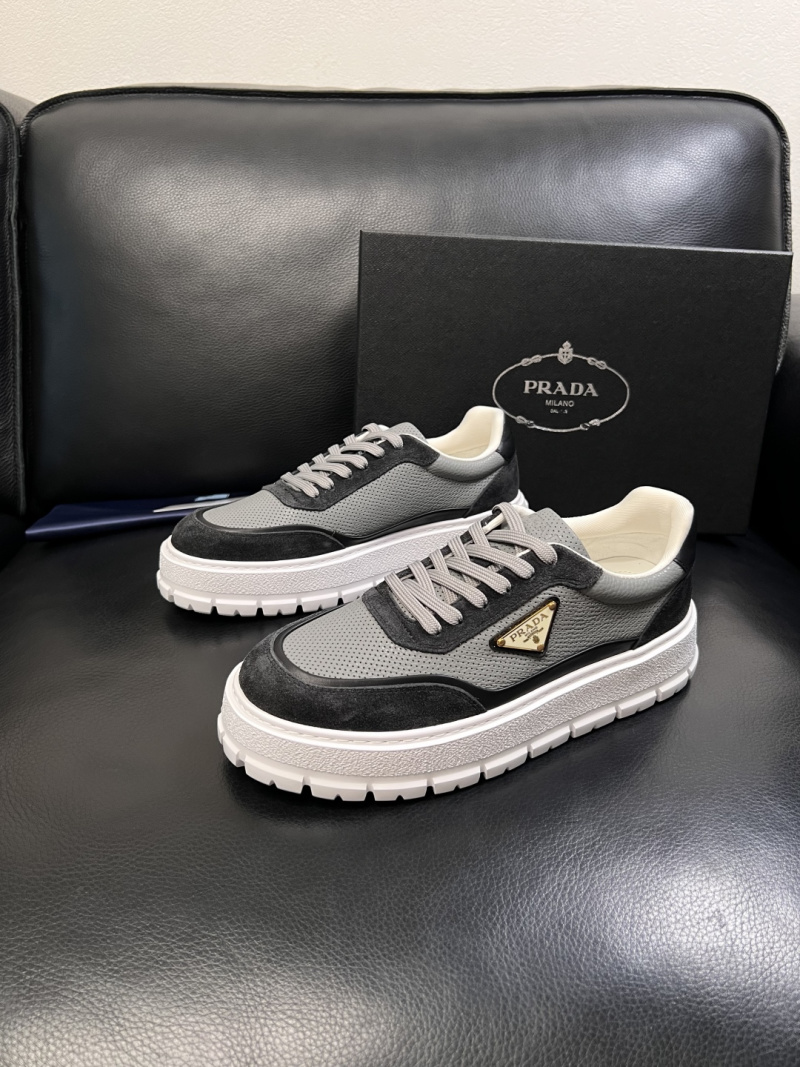 Мужские кроссовки Prada