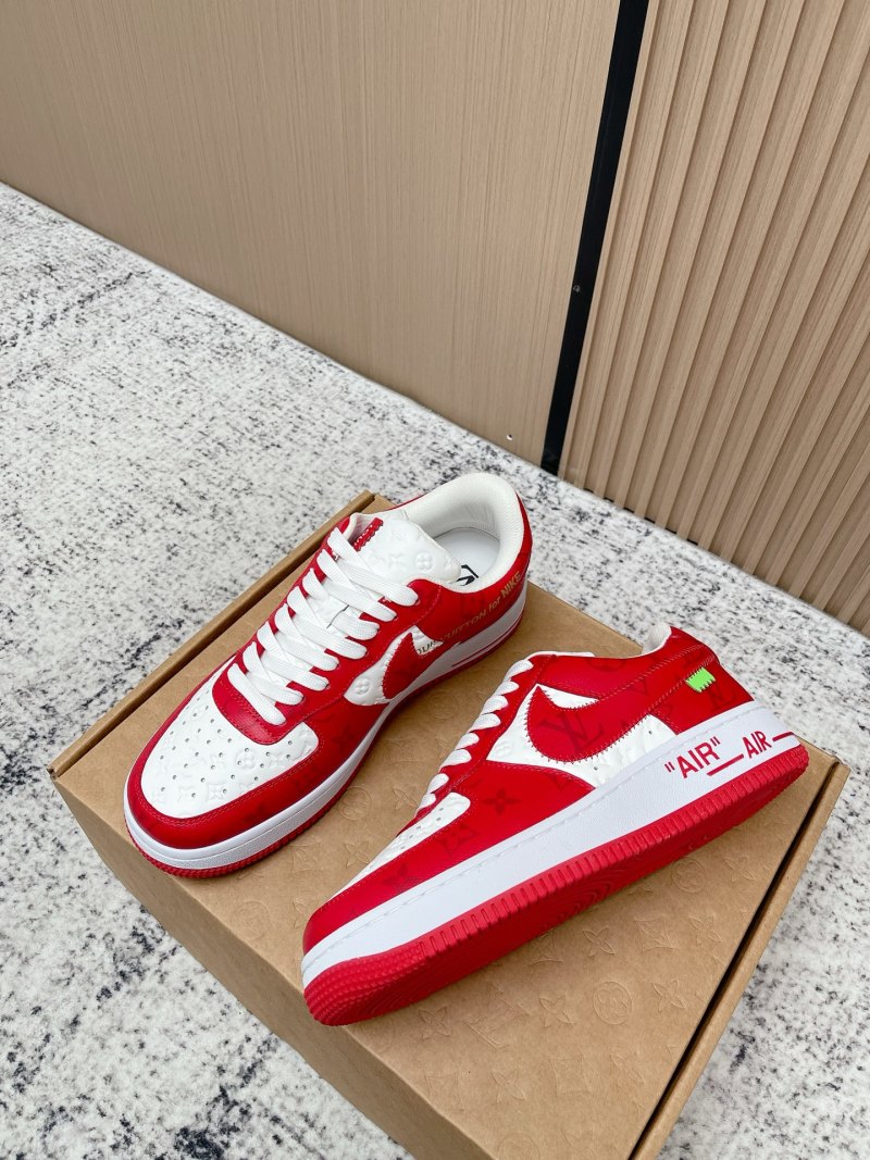 Кроссовки женские красно-белые Nike