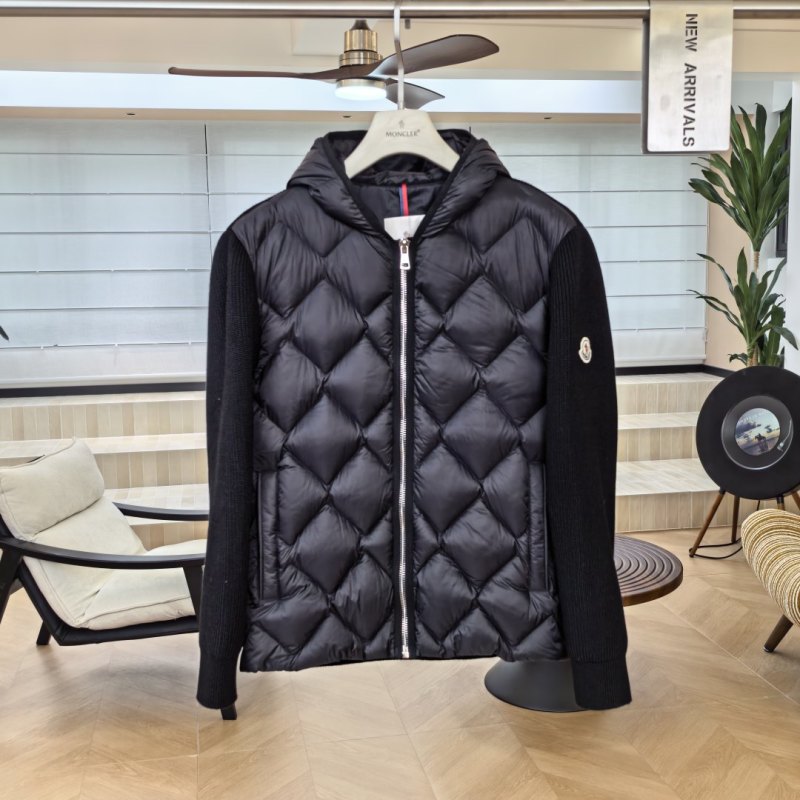 Пуховик Moncler