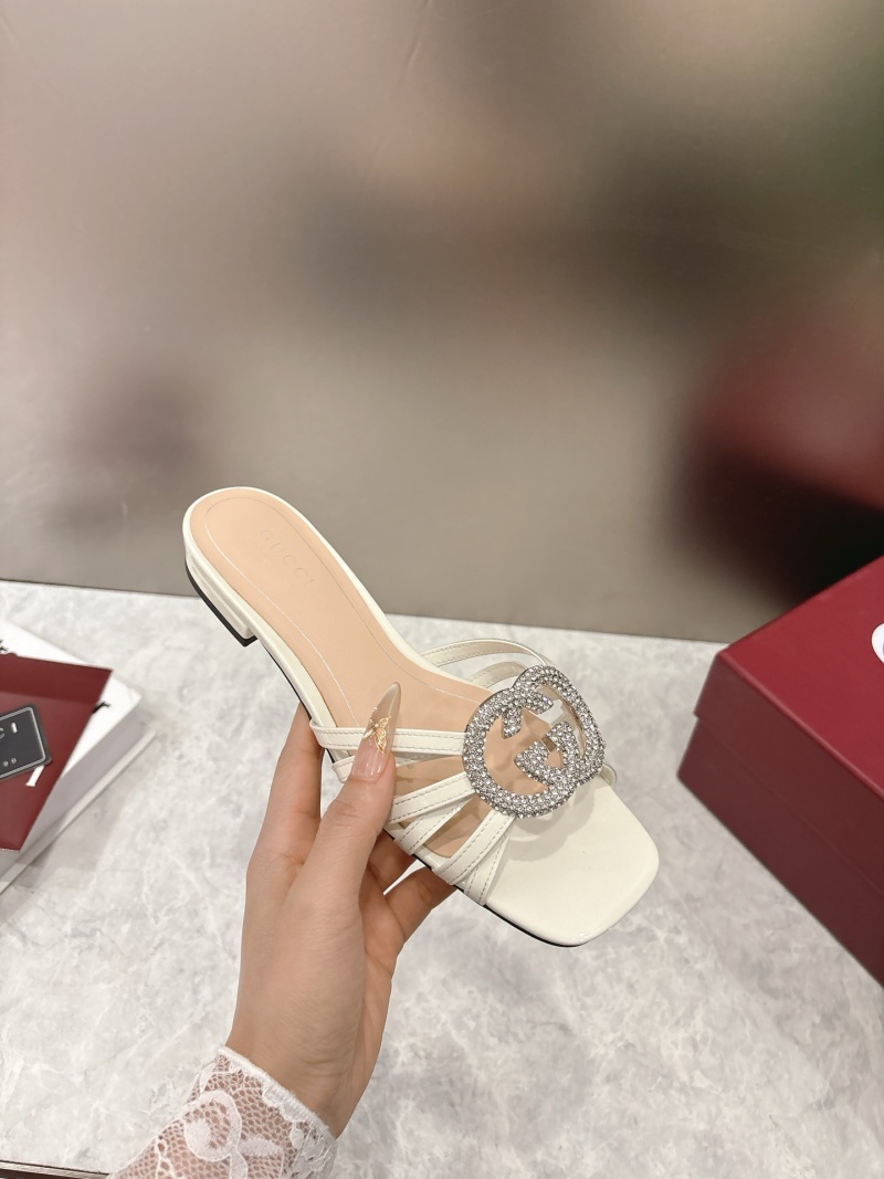 Женские босоножки Gucci с двойной буквой G