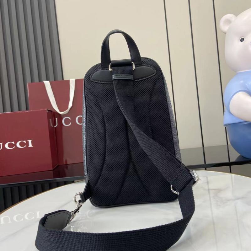Мини-рюкзак Gucci с монограммой