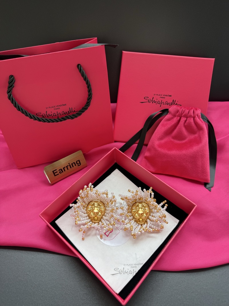 Серьги с изображением льва и жемчугом Schiaparelli