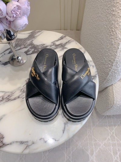 Шлёпанцы Dior